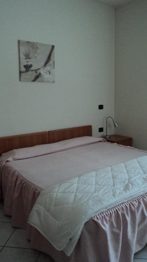 Hotel Cinzia Savignano sul Panaro Bagian luar foto