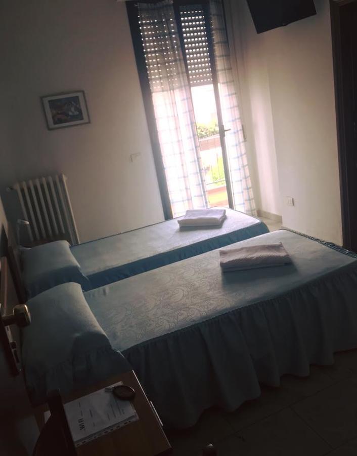 Hotel Cinzia Savignano sul Panaro Bagian luar foto